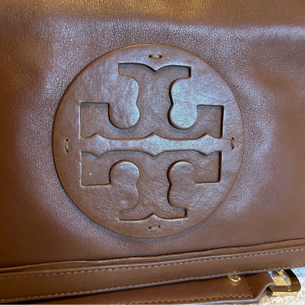 TORY BURCH Reva Brown Leather Shoulder/Hand/Clutch Bag with Gold Accents - Picture 4 of 14
